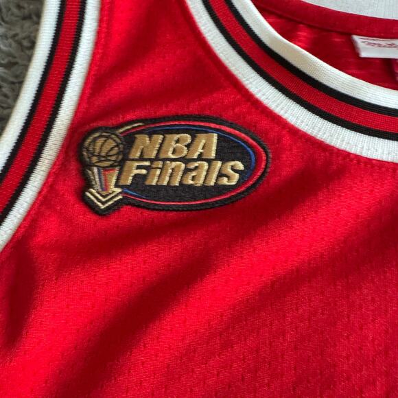 Authentic Mitchell & Ness Scottie Pippen NBA Chicago Bulls 98 Finals Jersey 44 L - Picture 4 of 13